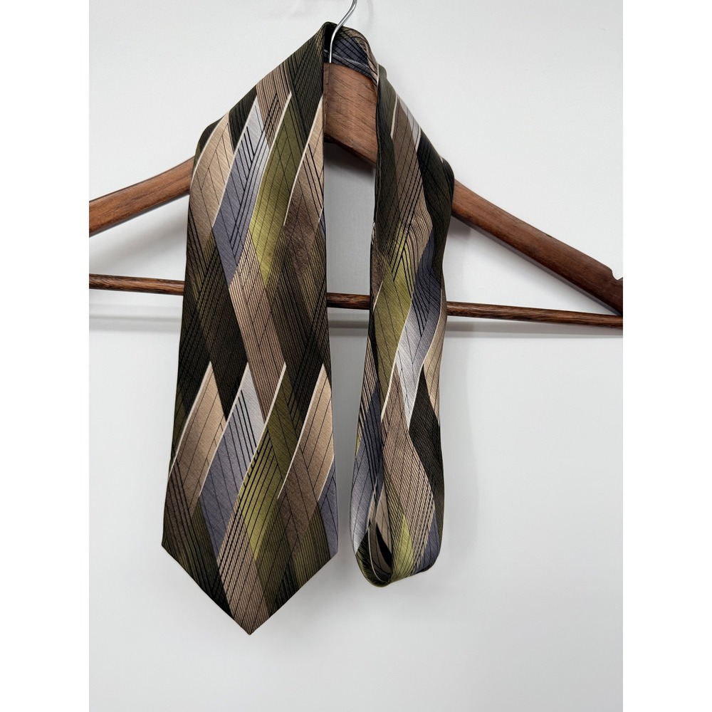 Murano Italia Silk Necktie Mens OS Green Geometric Diamond Good Made in USA